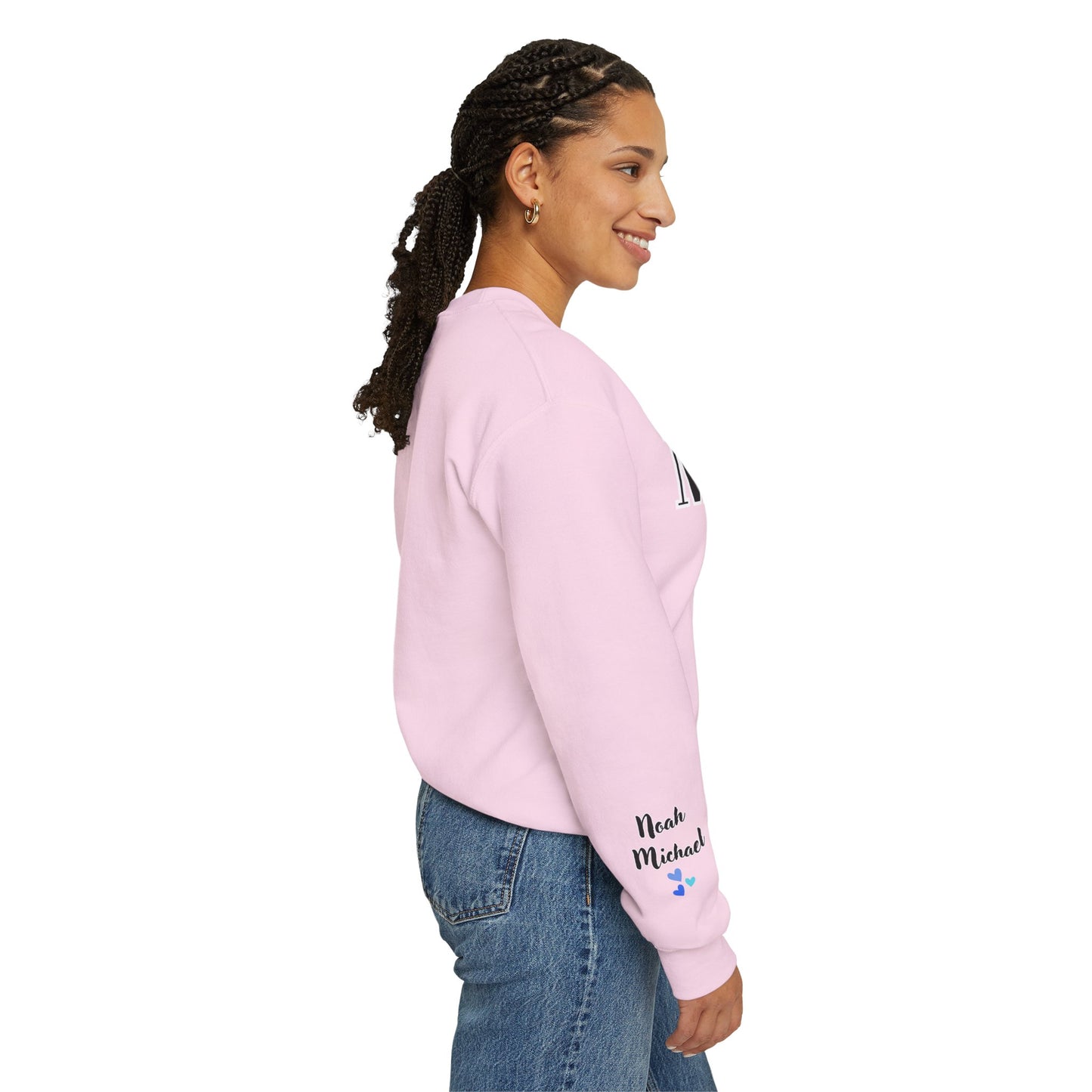 Boy Mama Crewneck Sweatshirt – Cozy Unisex Mom Sweater, Cute Mother’s Day Gift, White Minimalist Mom Life Pullover, New Mom Apparel